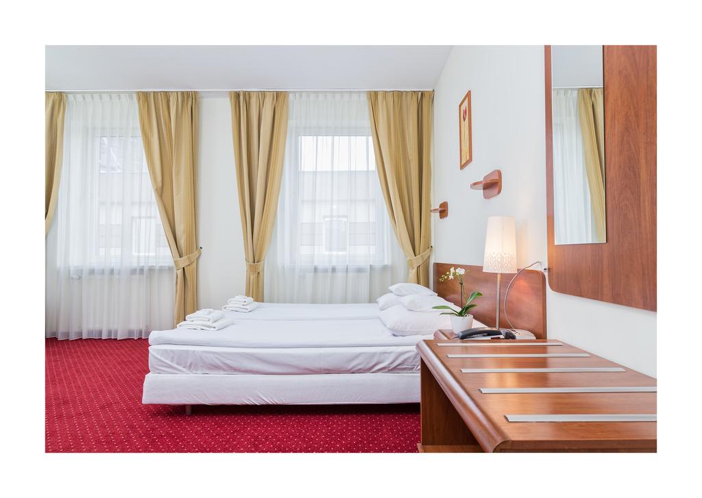 Hotel Colibra Warschau Zimmer foto